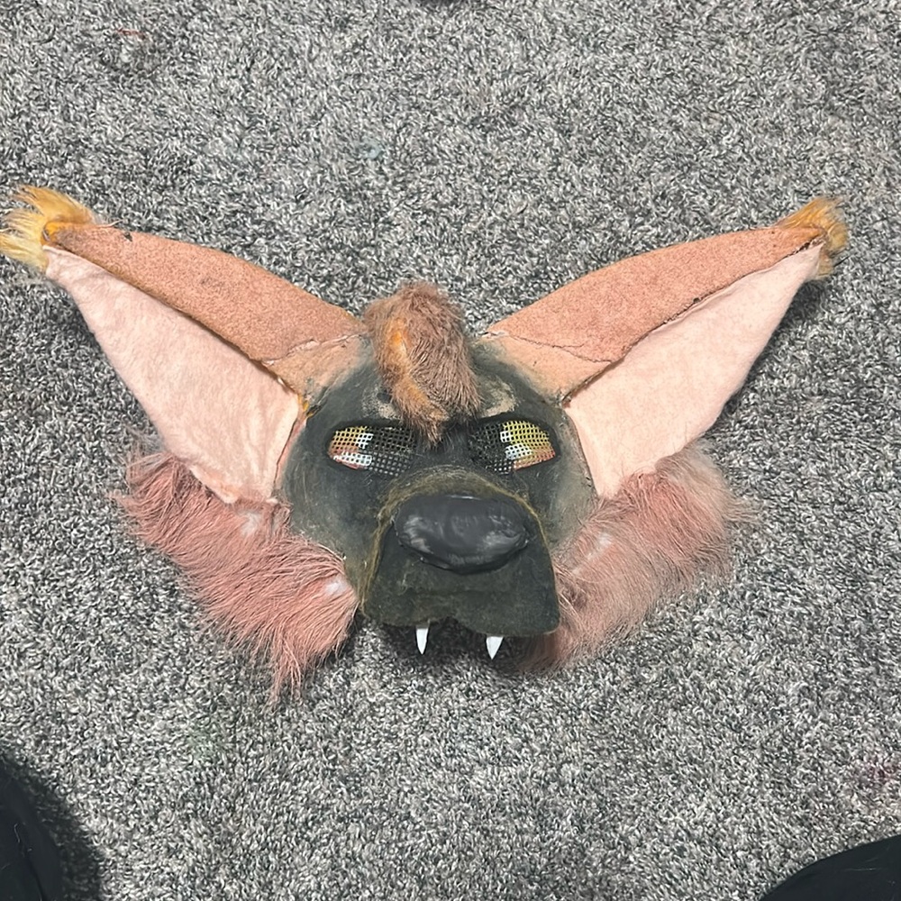 Cross fox mask